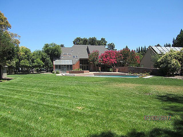 1st image of 6102 E Roberta Ct