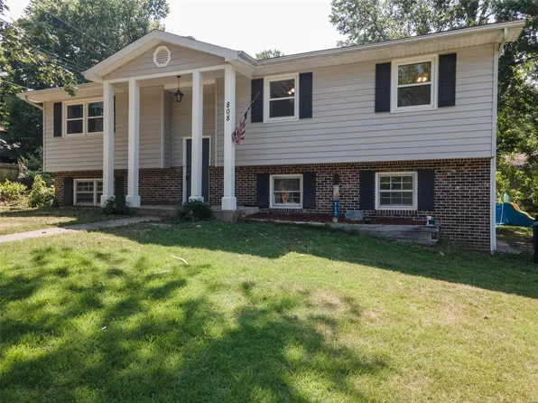 808 Cypress Dr, Rolla, MO 65401