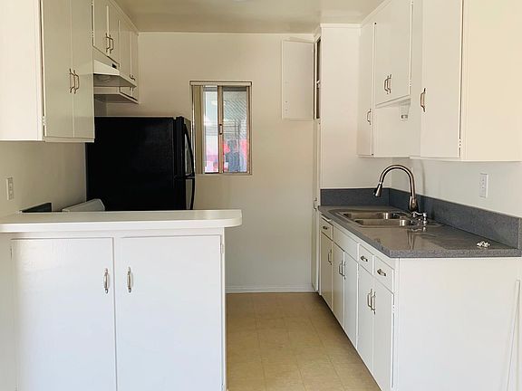 5th image of 5505 Corteen Pl APT 12A