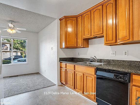 2nd image of 1124 Delna Manor Ln APT 1