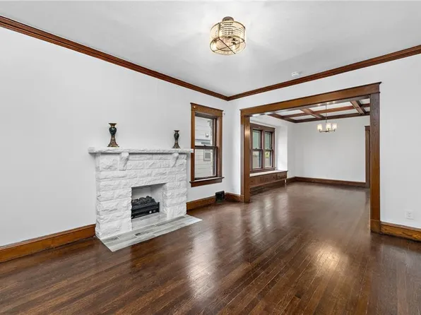 304 Lawn Ave, Kansas City, MO 64124