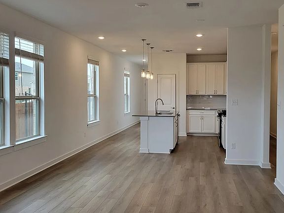 2nd image of 465 Bristlecone Bnd