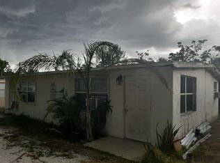 2170-2172 Davis Court, Fort Myers, FL 33916