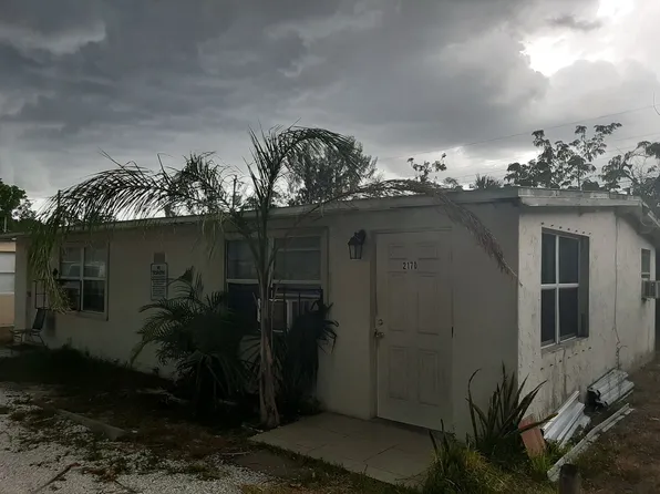 2170-2172 Davis Court, 2170-2172 Davis Ct, Fort Myers, FL 33916