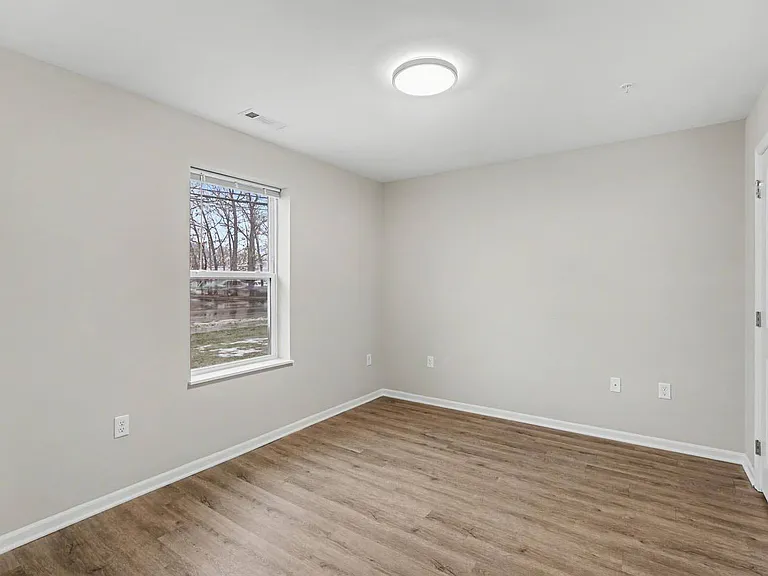 Annika Place II — Photo 12