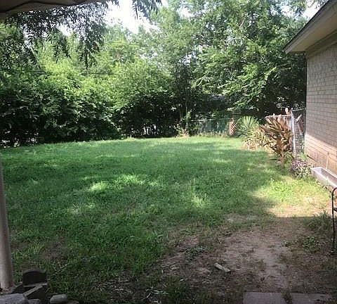 5th image of 618 Todd Ct