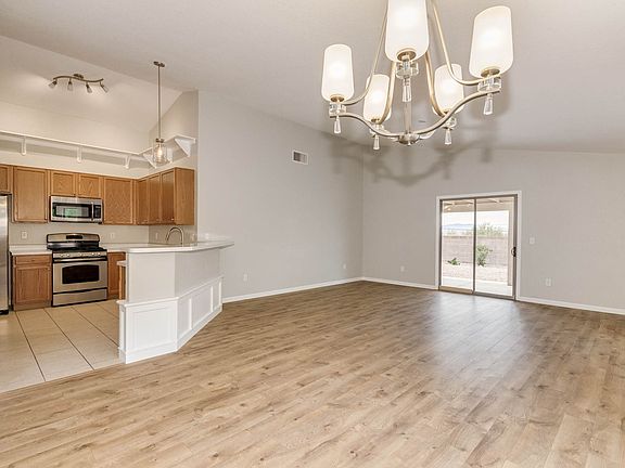 3rd image of 3450 S Sun Splash Dr