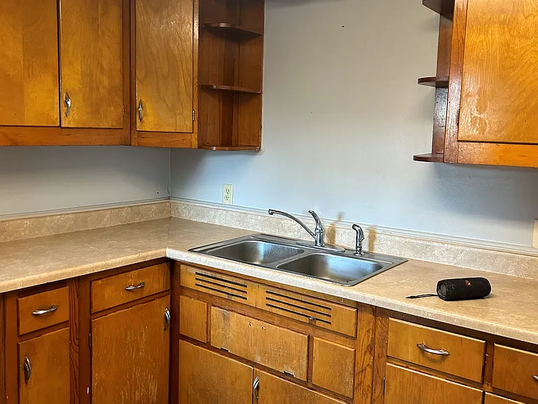811 21st St NW #2 — Photo 2