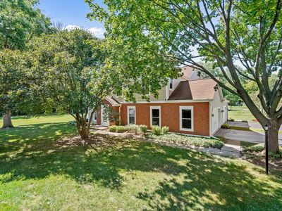 76 S Stonington Dr #121, Palatine, IL, 60074