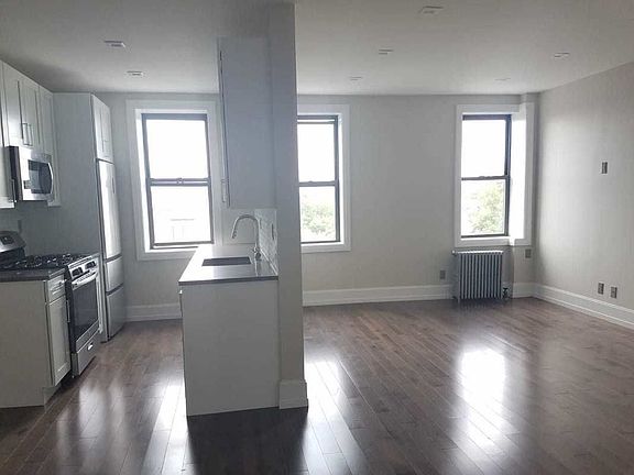 2nd image of 1908 Avenue K #E6