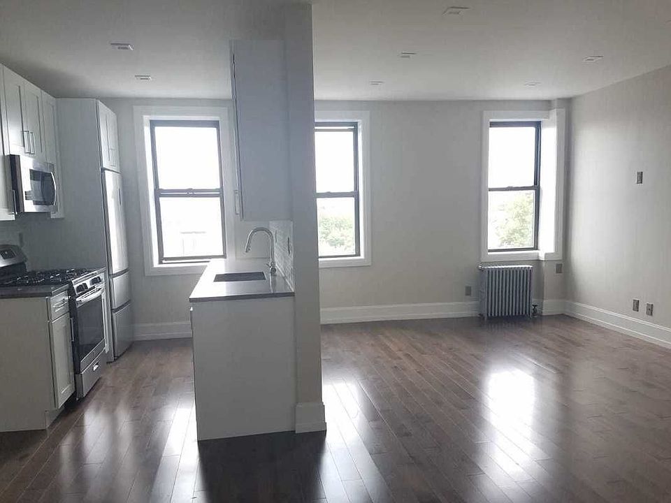1st image of 1908 Avenue K #1E