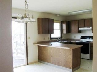 2700 E Scenic Ct, Sioux Falls, SD 57103