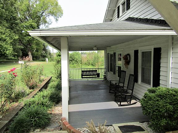 3rd image of 160 Harpster Ave