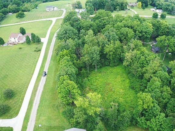 2nd image of 937 Willow Rd