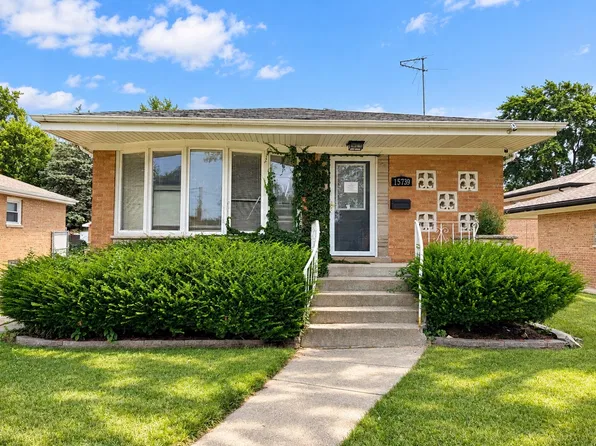 15739 Ingleside Ave, Dolton, IL 60419