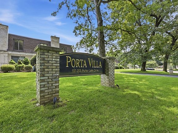 3rd image of 155 Porter Lake Dr #155
