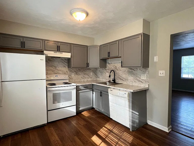 3517-3523 Troxell Rd SE — Photo 13