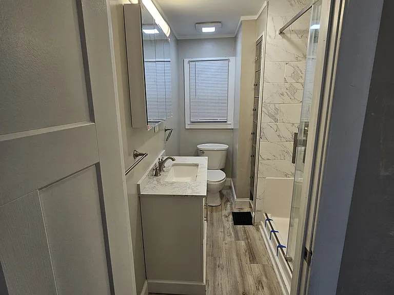 804 E Stewart St — Photo 28