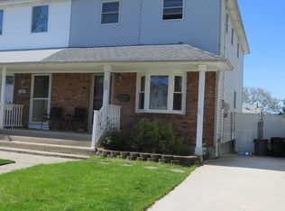 29 Middle Loop Rd, Staten Island, NY 10308