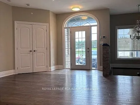 3 bed, $3,000 — Photo 3
