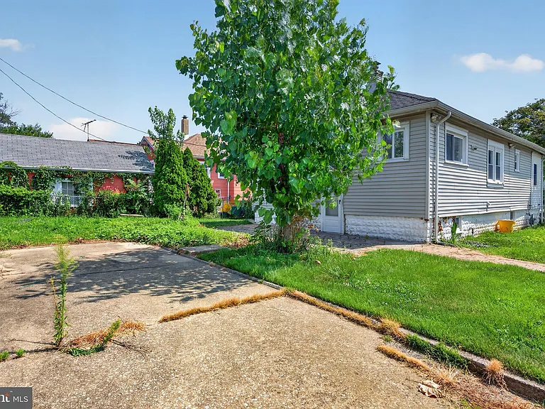 319 Laurel Ave — Photo 27