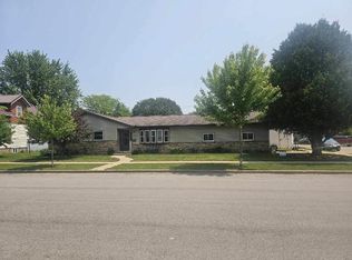 1422 McLean Ave, Tomah, WI 54660