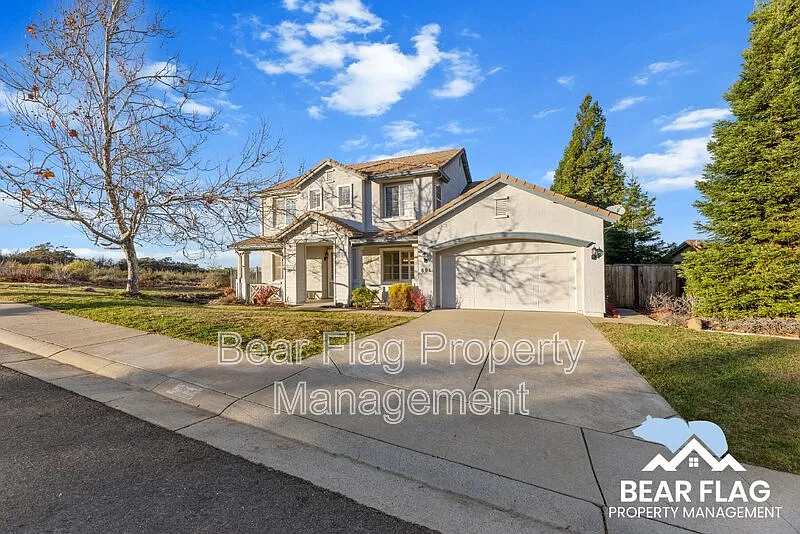 5 bed, 3.5 bath, 2984 sqft, $3,850 — Photo 1