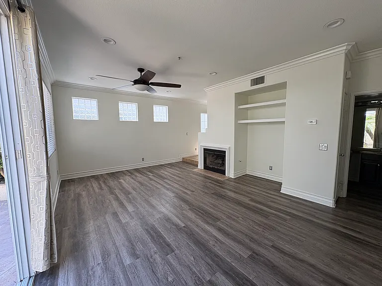 185 Seacountry Ln — Photo 3