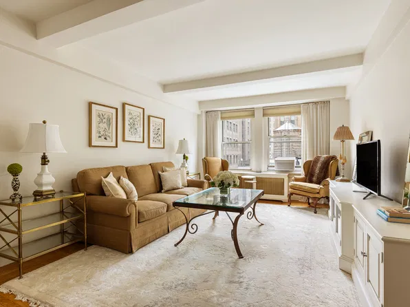 60 Gramercy Park North image 1 of 10