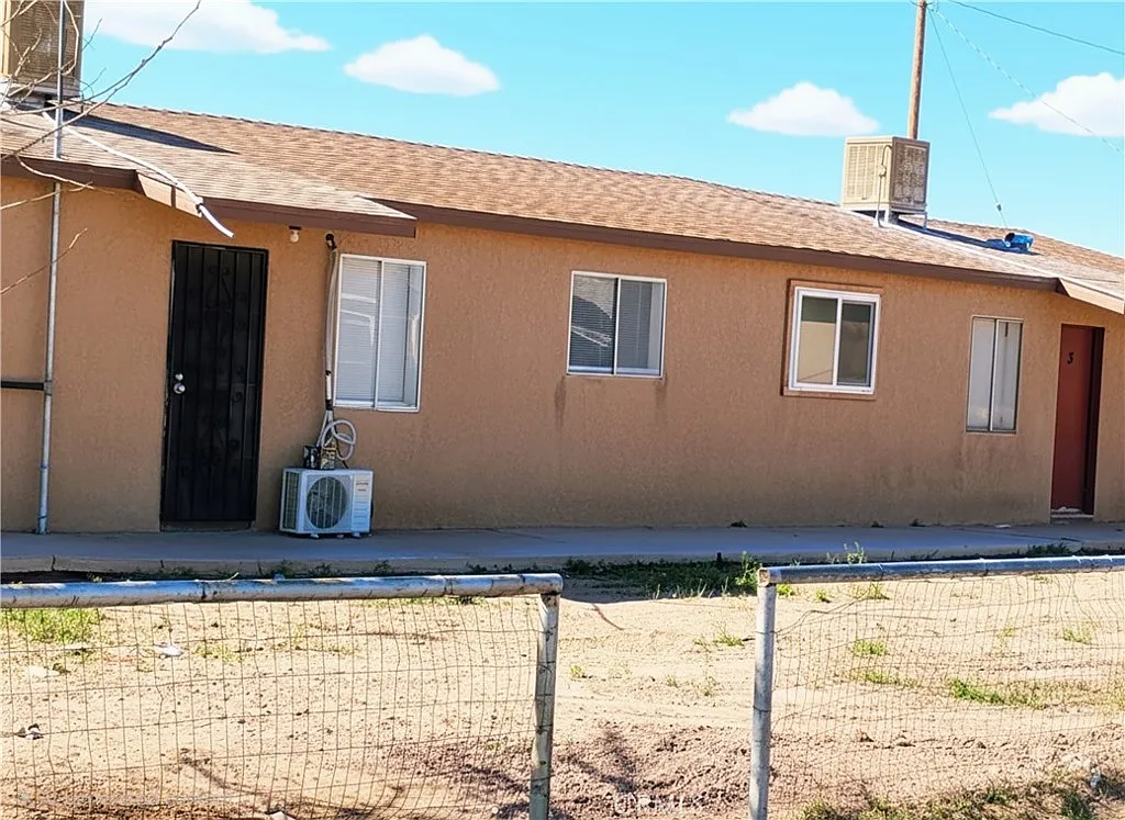 2 bed, 1840 sqft, $1,050 — Photo 1