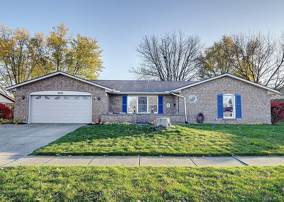 1st image of 4022 Woodridge Dr