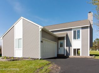 2860 Conifer Ct, Aurora, IL 60502