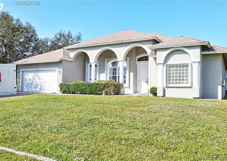 1st image of 997 SW McHord Ave
