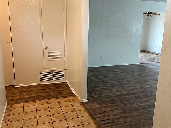 4th image of 103 E Lake Dr