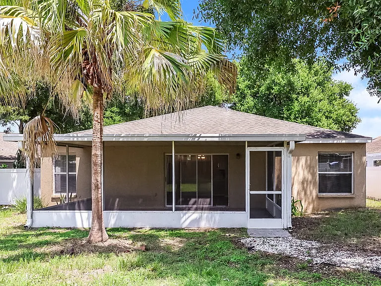 416 Sangria Dr — Photo 16