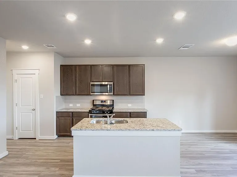 17303C Leafroller Dr — Photo 8