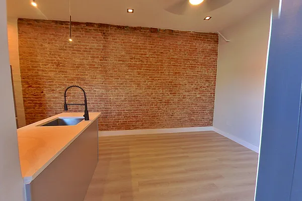 Rented by Centennial Properties NY | media 3