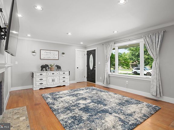 5th image of 607 Culpeper St