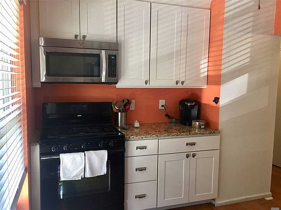 2nd image of 10 Juniper Ct