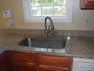 5th image of 524 Green Valley Dr