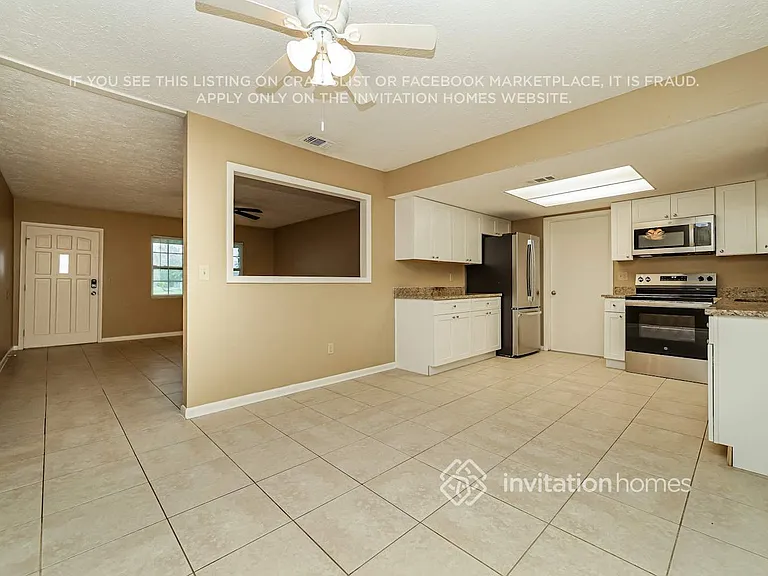 4402 Presidential St — Photo 5