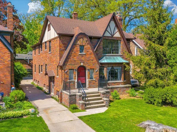 5253 Grayton St, Detroit, MI 48224