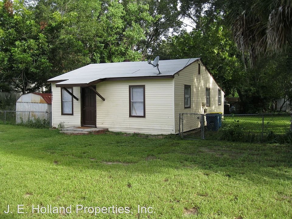 1st image of 8427 Cocoa Ave