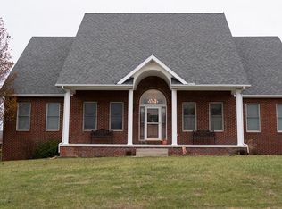 6003 Woodlane Dr, Maysville, KY 41056