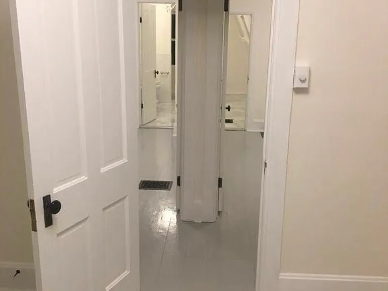 240 Terry St — Photo 3