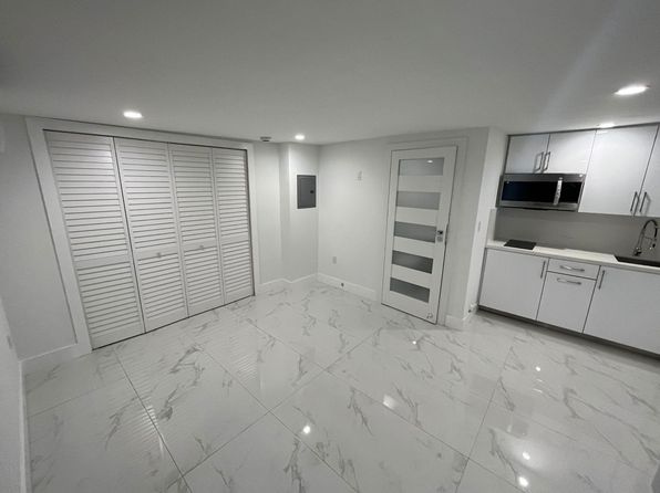 (undisclosed Address)