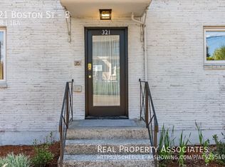 321 Boston St APT B, Seattle, WA 98109