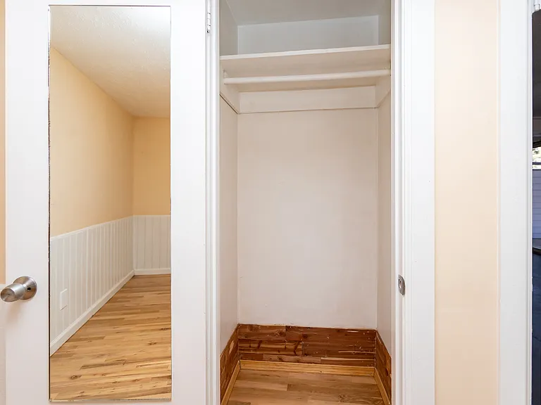316 Cobblestone Dr — Photo 45