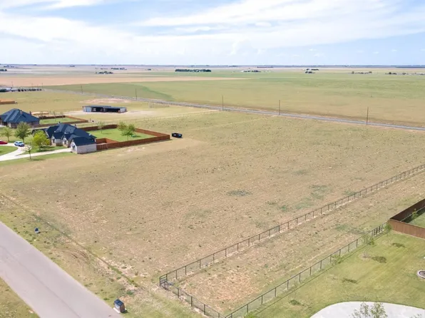 1138 Ranchland Cir, Tahoka, TX 79373