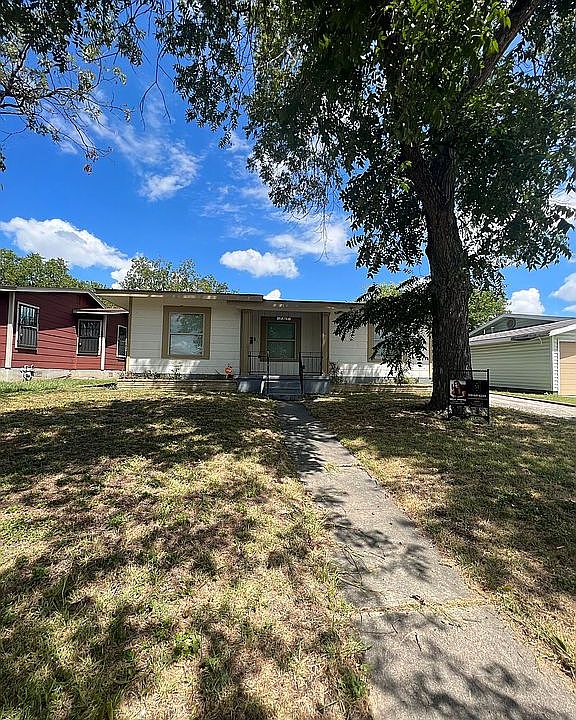 1st image of 2367 Burnet St
